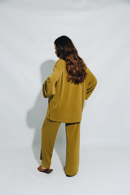 Chartreuse Tshirt&Trouser