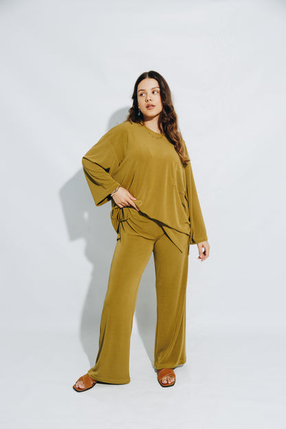 Chartreuse Tshirt&Trouser